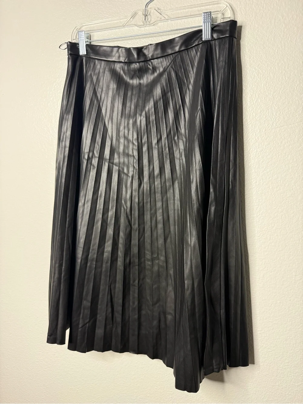 7 For All Mankind Faux Leather Pleated Midi Skirt Quiet Luxury